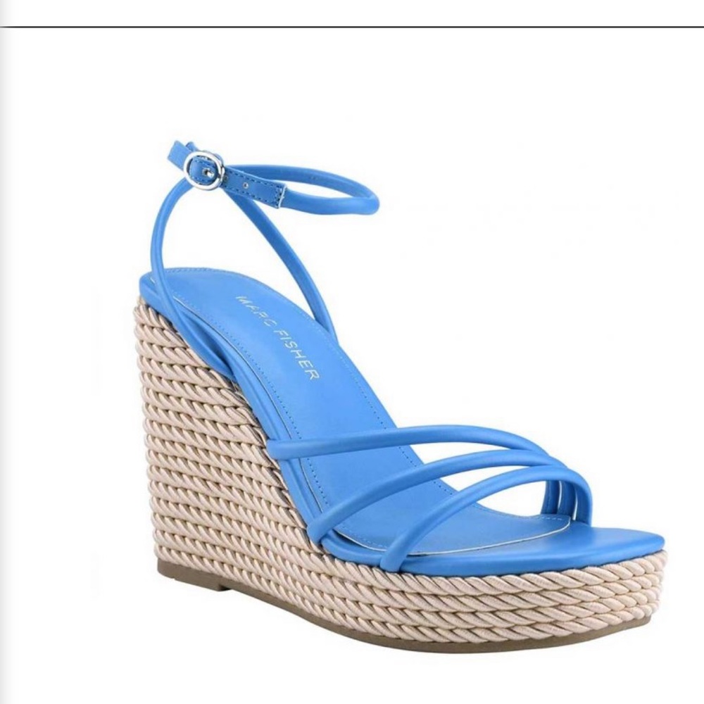 NWOT Marc Fisher Women’s Zeki Wedges size 6.5 -TEAL
